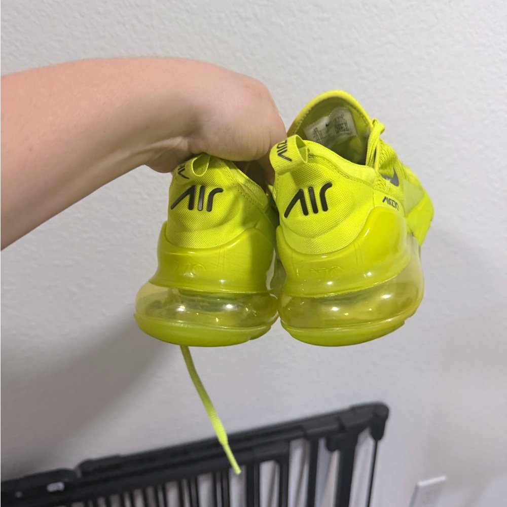 Nike Air Max 270 Neon Yellow/Black Men's Shoe - Picture 8 of 9